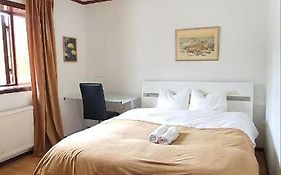 Private Room Near University & Hospital-1